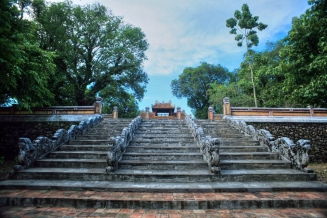 Lăng Gia Long - Địa điểm nhất định phải đến khi tới Huế