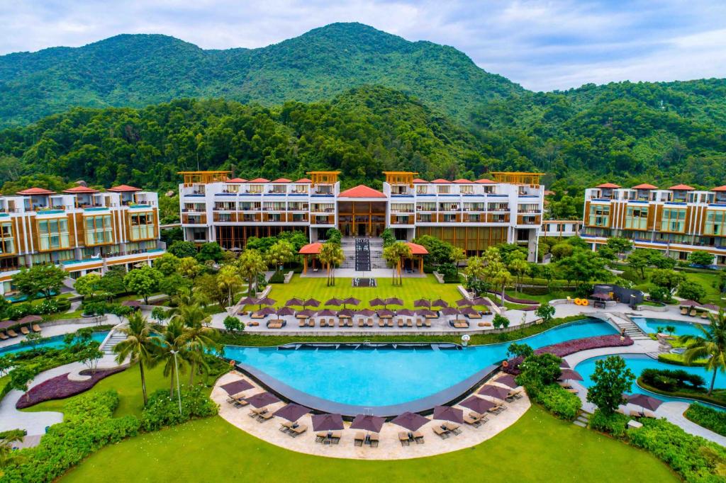 Xe từ Huế đi Banyan Tree - Angsana Lăng Cô giá rẻ