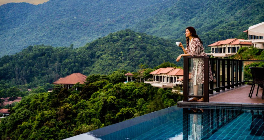 Xe từ sân bay Đà Nẵng đi Banyan Tree Lăng Cô Resort giá rẻ